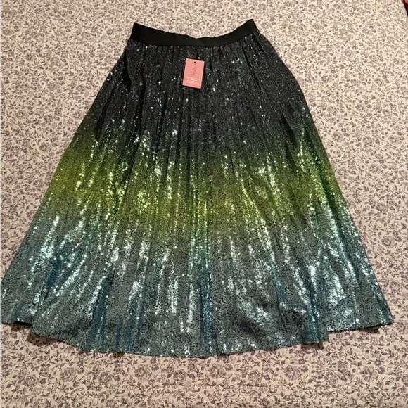 🦋Ivy City Perla Sequin Maxi Skirt Shine Ombré silver size medium NWT - Picture 3 of 10